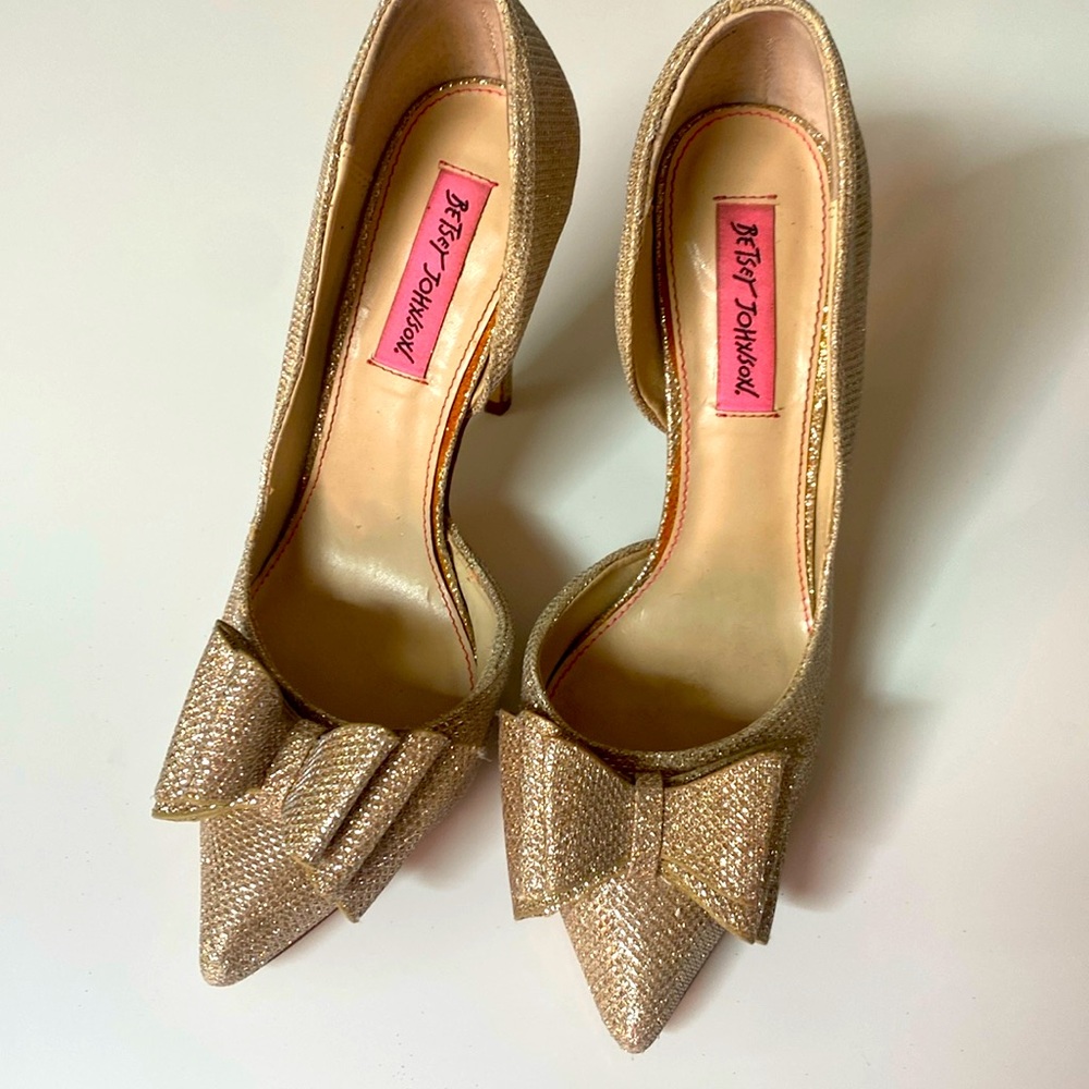 Gold holiday heels